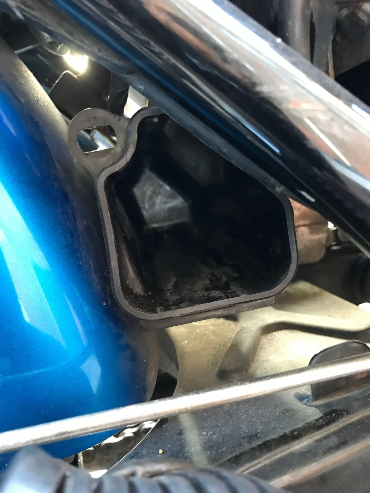 Why did Honda only provide a screwdriver for the 2009 Rebel 250 tool compartment?