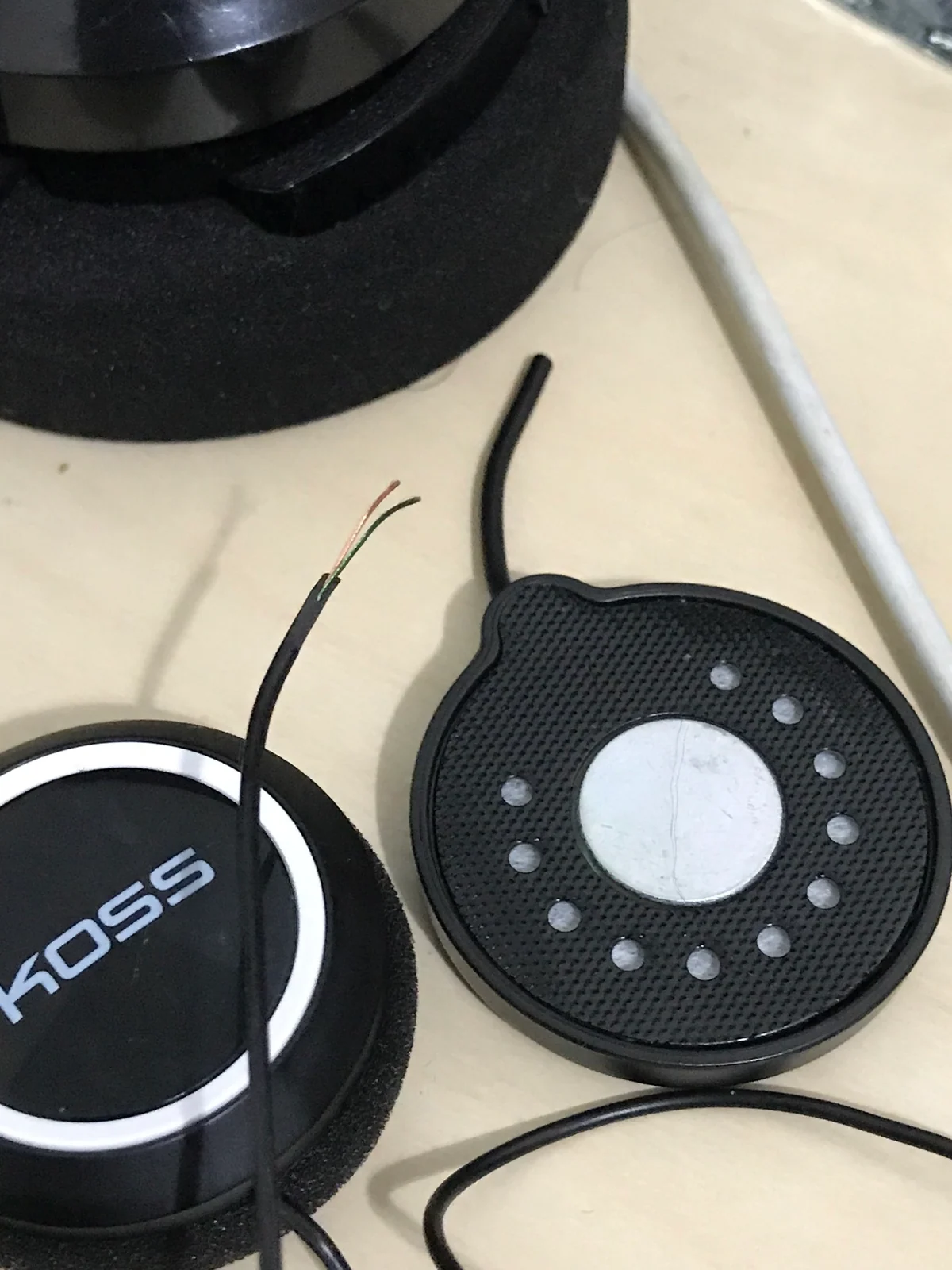 Replacing headphones on a Sena SMH10-11 Bluetooth Communicator